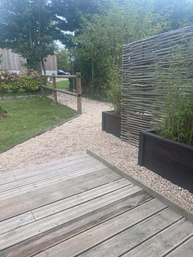 Les 4 Seasons, Agreable Gite Avec Terrasse Et Jardin La Croix Bigot Exteriör bild
